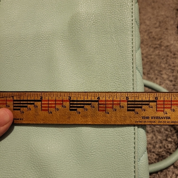 Betsey Johnson Mint Green Quilted Handbag with Gold Bow Clutches & Wristlets - Picture 11 of 15